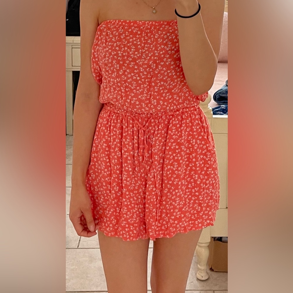 Hollister Pink Sleeveless Romper Size Medium
